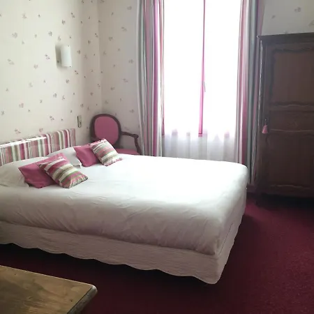 Hotel Restaurant Le Grillon Chambon-sur-Lac