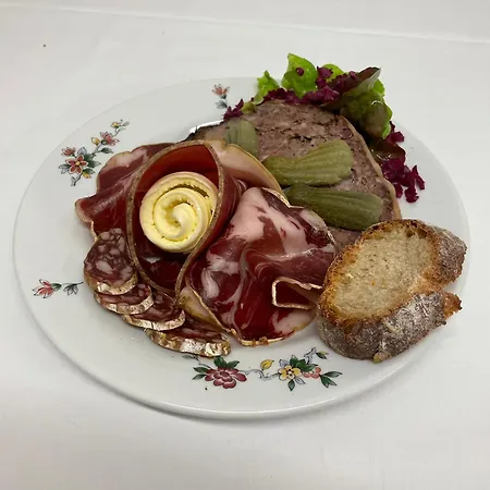 호텔 Restaurant Le Grillon 2*