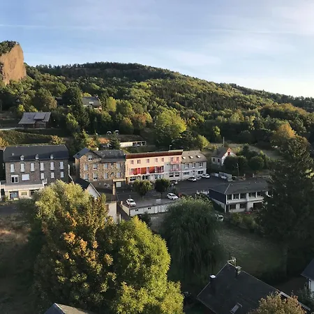 Restaurant Le Grillon فندق