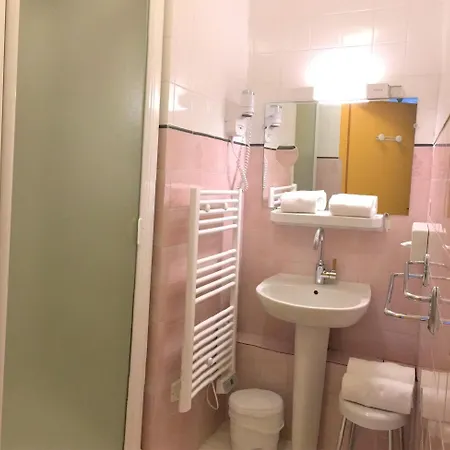 Restaurant Le Grillon 2*