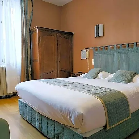 Hotell Restaurant Le Grillon