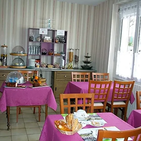 Restaurant Le Grillon Hotell 2*