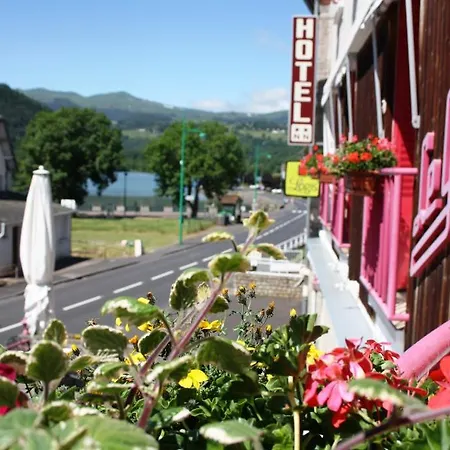 Restaurant Le Grillon ホテル シャンボン・シュル・ラック