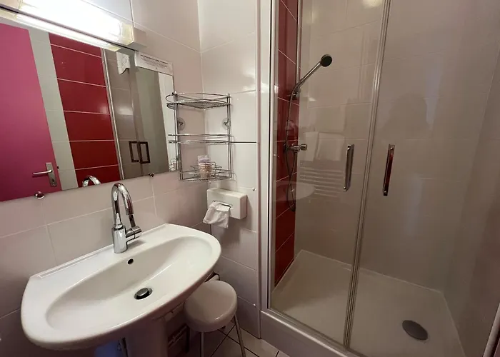 Hotel Restaurant Le Grillon