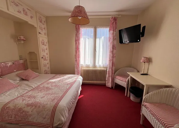 Restaurant Le Grillon Hotel